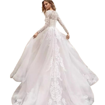 Long Sleeve Exquisite Wedding Dress